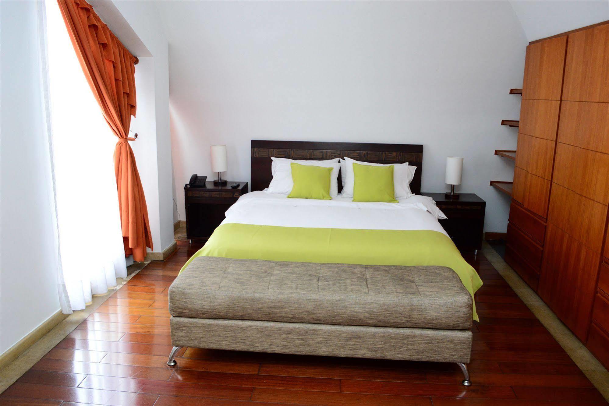 Prisma Suites Chico 94 Богота Экстерьер фото